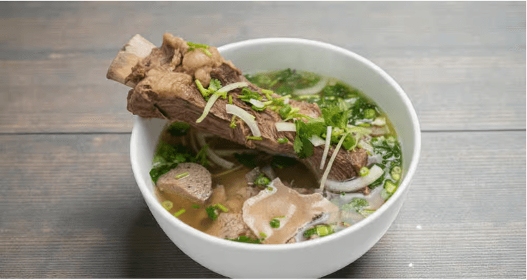 Combination Noodle Soup / Thap Cam