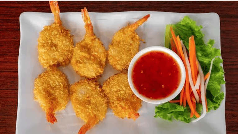 Fried Coconut Shrimp / Tom Dua Chien (6 pcs)