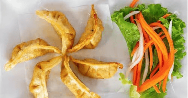 Pot Stickers / Banh Xếp Chiên (6 pcs)